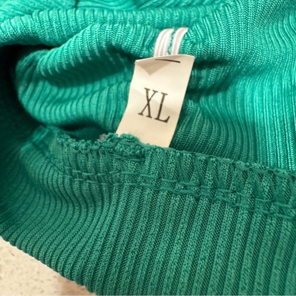 BRAND NEW | Women’s XL | Jumpsuit | O ring cut out design - Picture 6 of 6